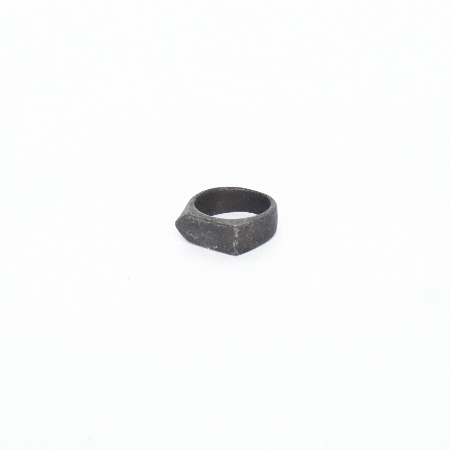 Broken edge ring