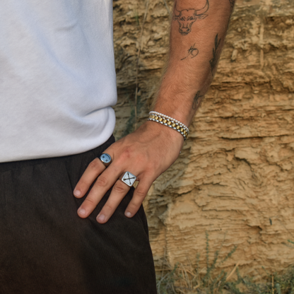 Iconic Ring