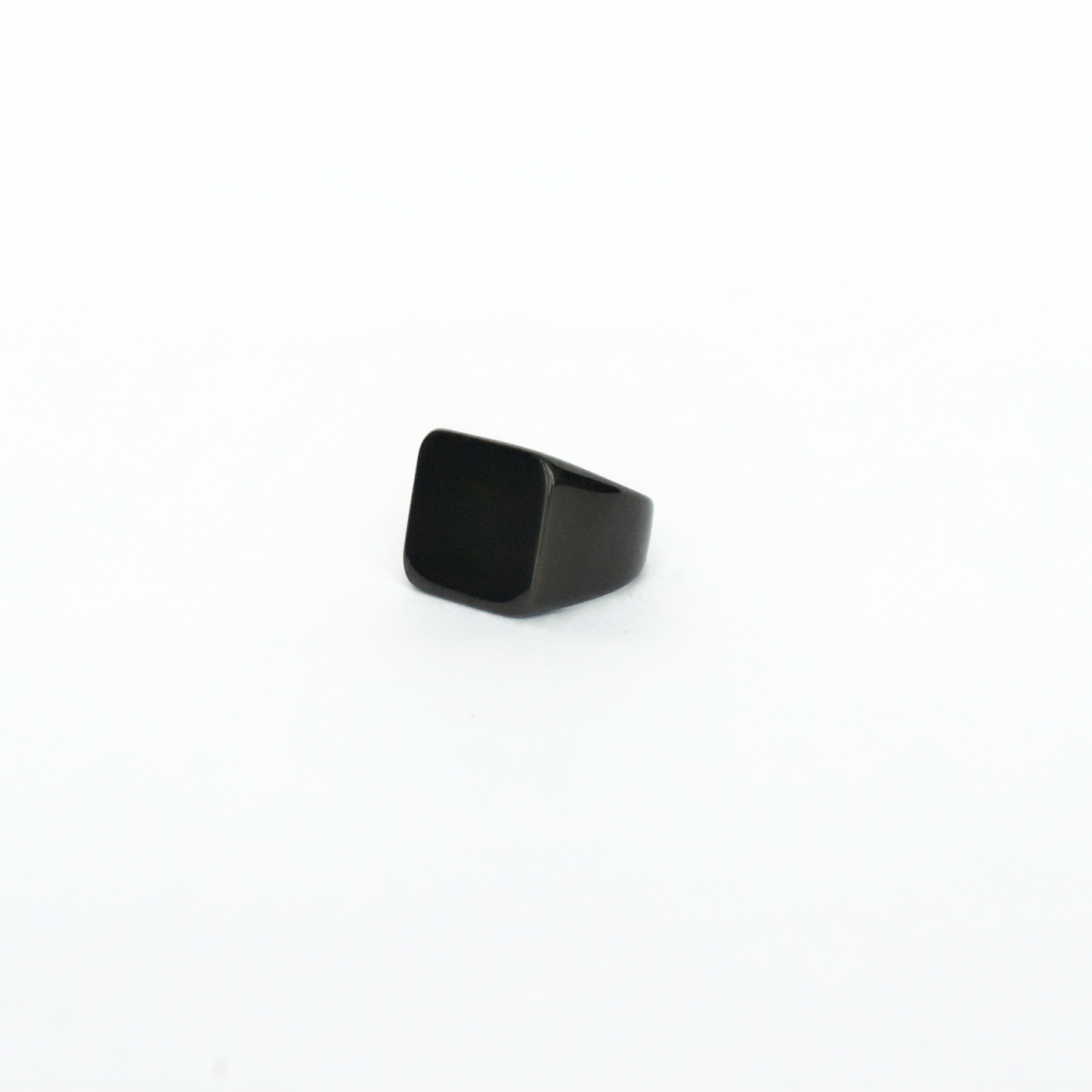 Noir Ring