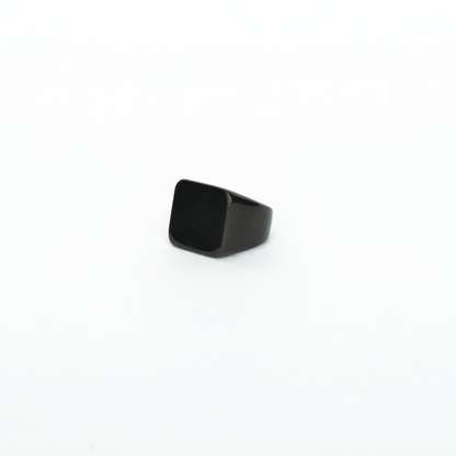 Noir Ring