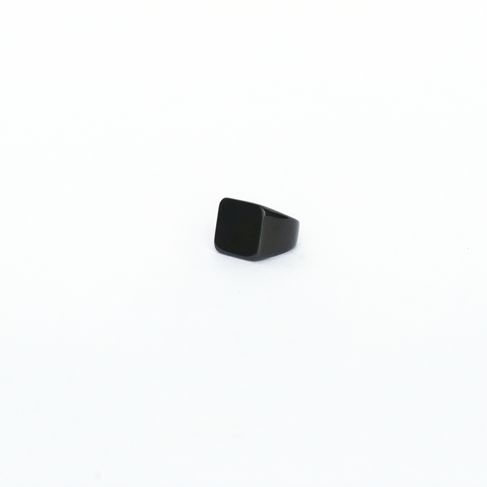 Noir Ring