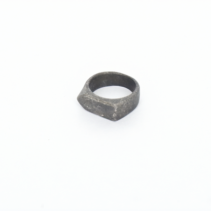 Broken edge ring