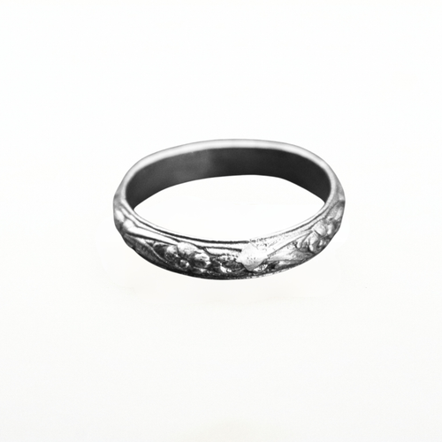 Bloom Line Ring