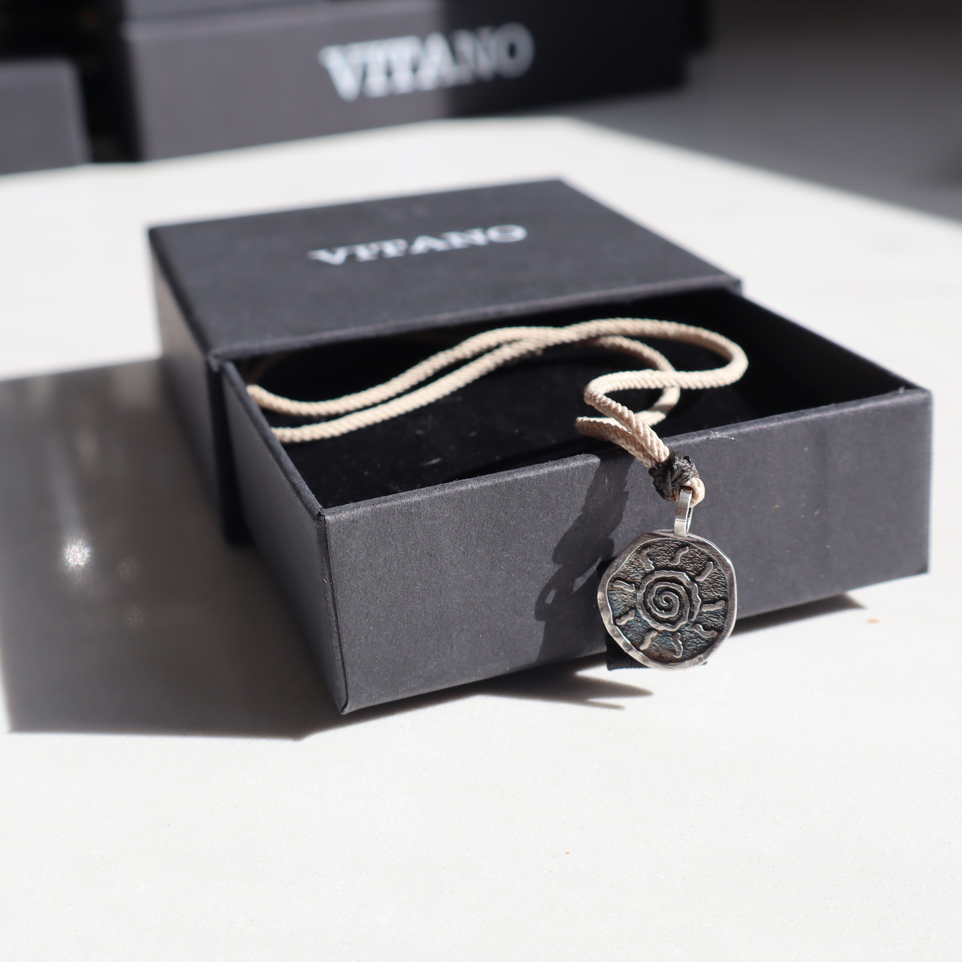 Sunborn Necklace (White)